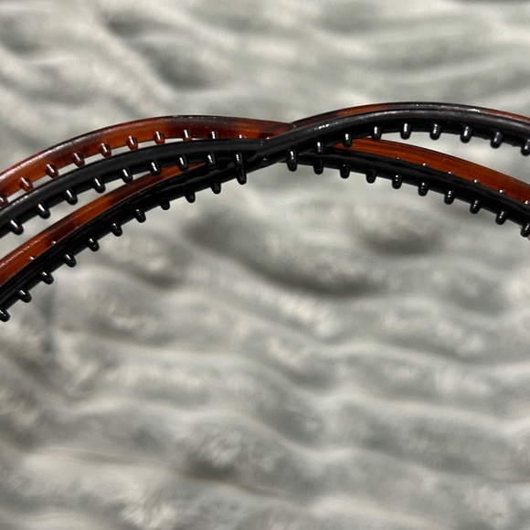 Goody Headbands Set of 2 (Add-on for $3) - Picture 4 of 4